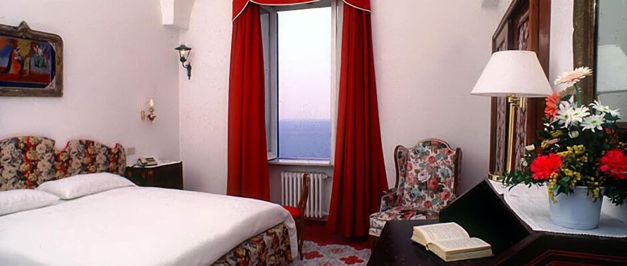 Hotel Luna Convento Amalfi Oda fotoğraf